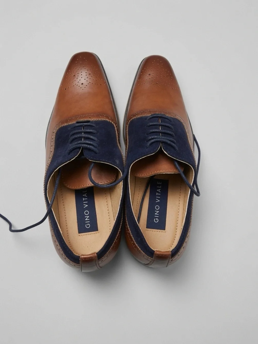 Gino Vitale Men’s Two-Tone Oxford Derbys in Navy and Brown